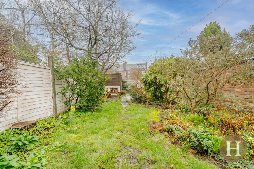 Hadleigh Estate Agents-33.jpg