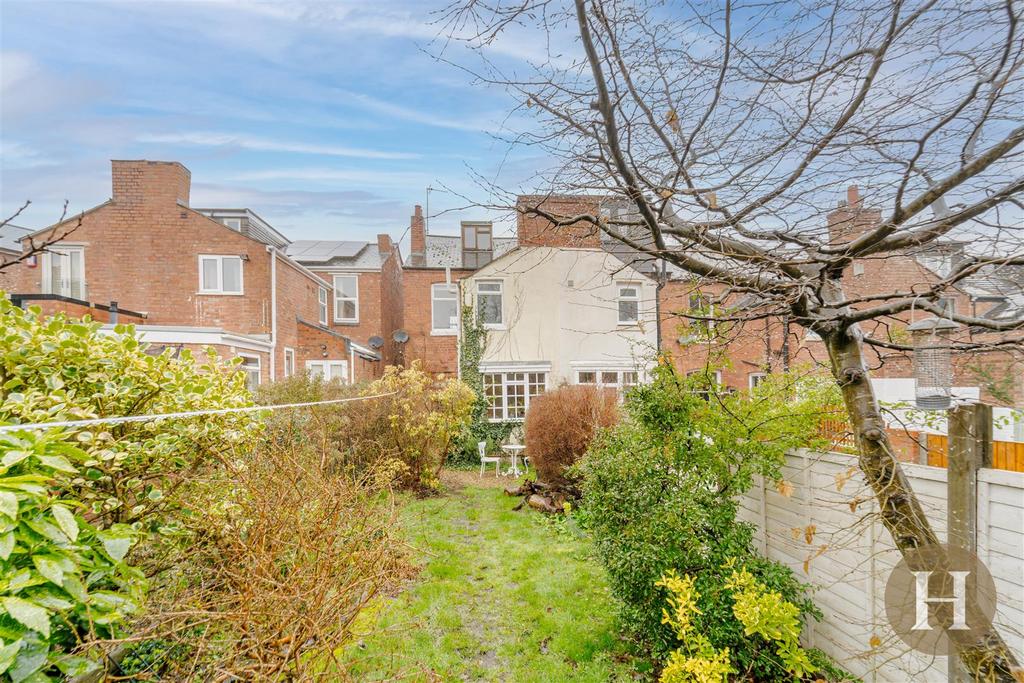 Hadleigh Estate Agents-35.jpg