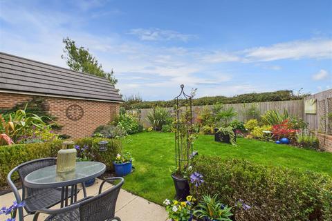 3 bedroom detached house for sale, West Wold, Swanland