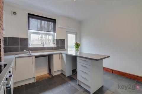 3 bedroom end of terrace house for sale, Peveril Road, Eckington, Sheffield, S21