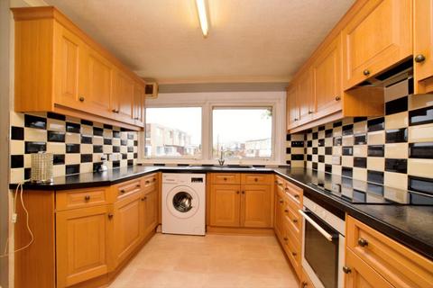 3 bedroom terraced house for sale, 35 Carrick Road, Lochside, Dumfries, DG2 9PY