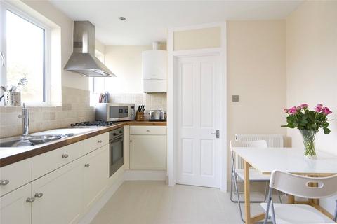 undefined, Fassett Square, Hackney, London, E8