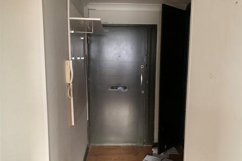 undefined, The Mall, BROMLEY