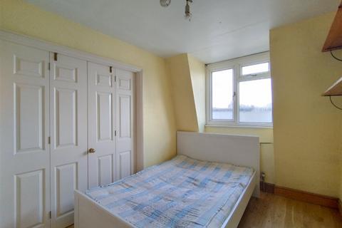 1 bedroom flat for sale, Jackson Road, London