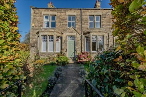 4 bedroom end of terrace house for sale, Greencroft Avenue, Corbridge, Northumberland, NE45