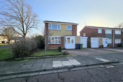 3 bedroom detached house for sale, Windsor Close, Whickham NE16