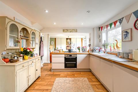 4 bedroom detached house for sale, 8 Wyke Way, Shifnal