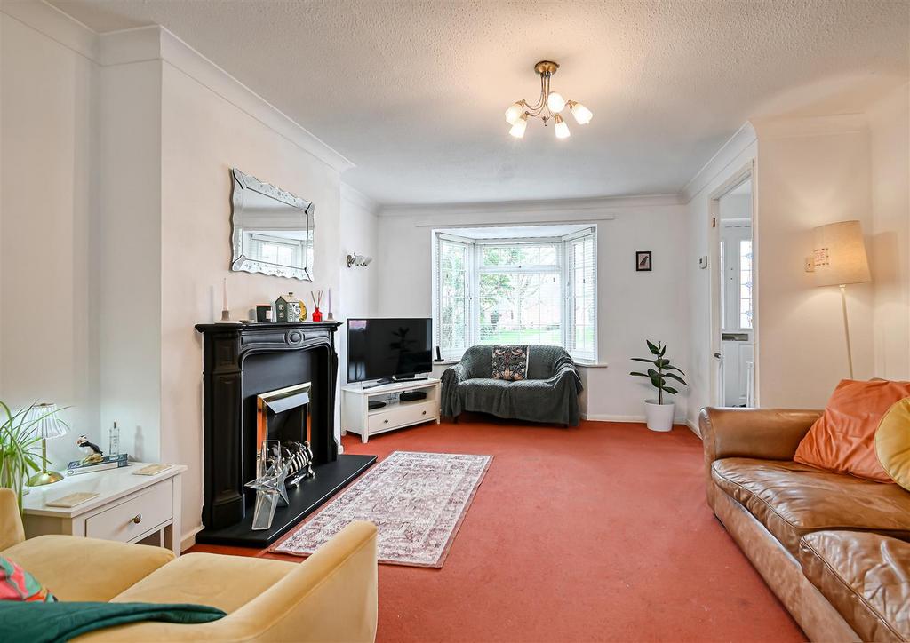 8 Wyke Way-8.jpg