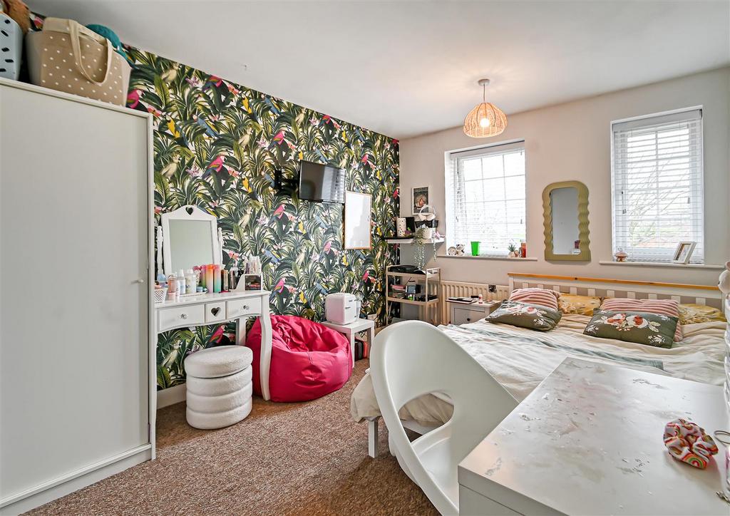 8 Wyke Way-11.jpg
