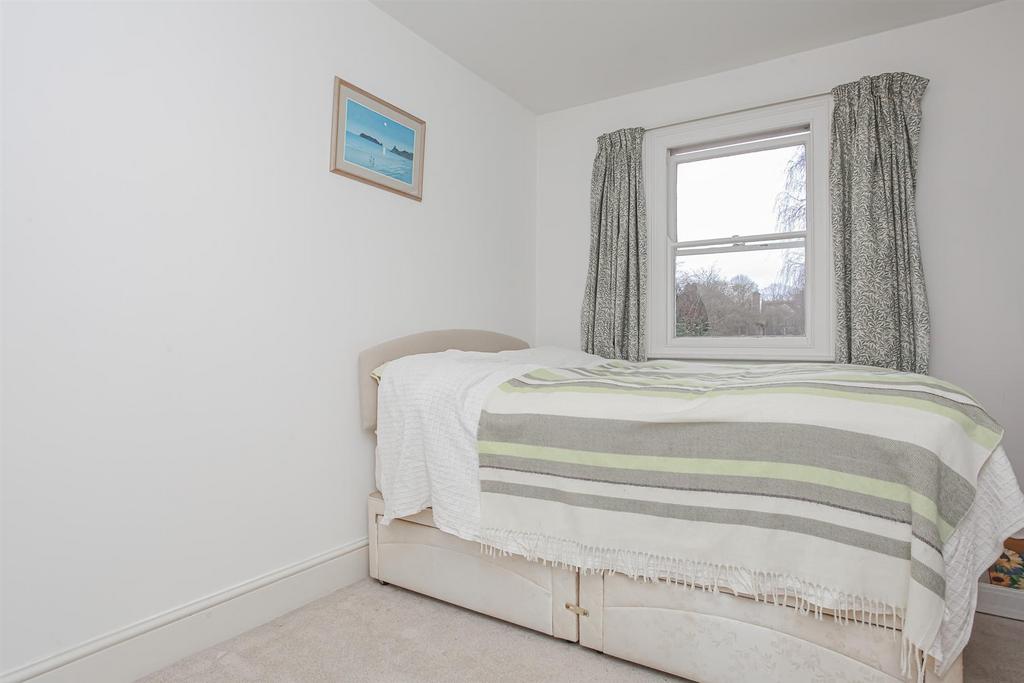 Bedroom .jpg
