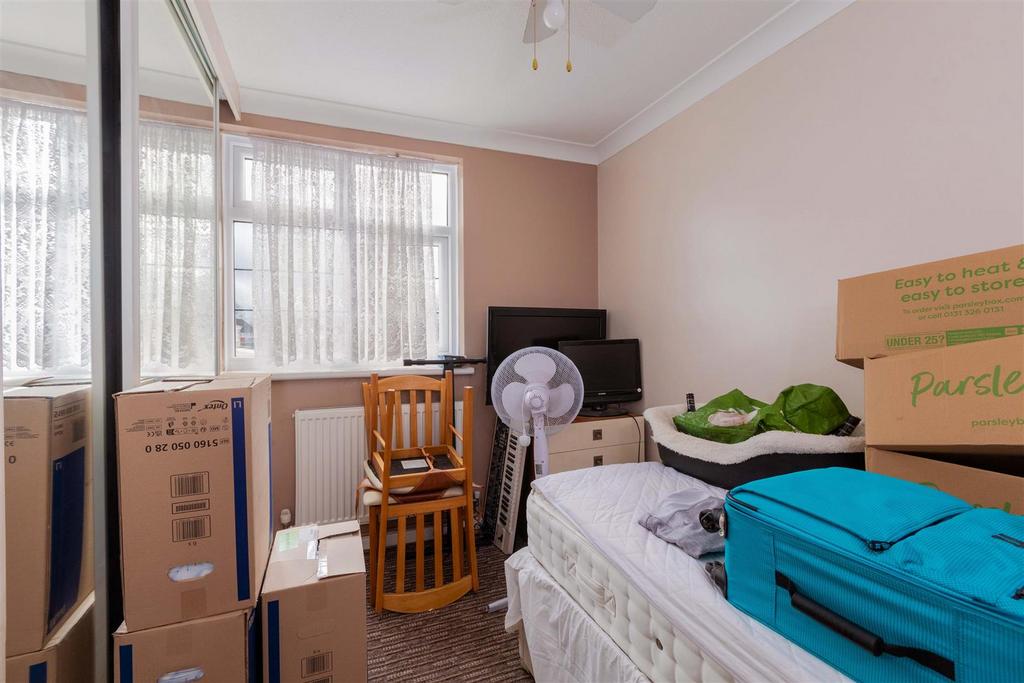 29 High St Langley-19.jpg