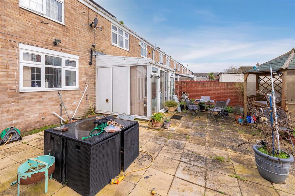 29 High St Langley-8.jpg