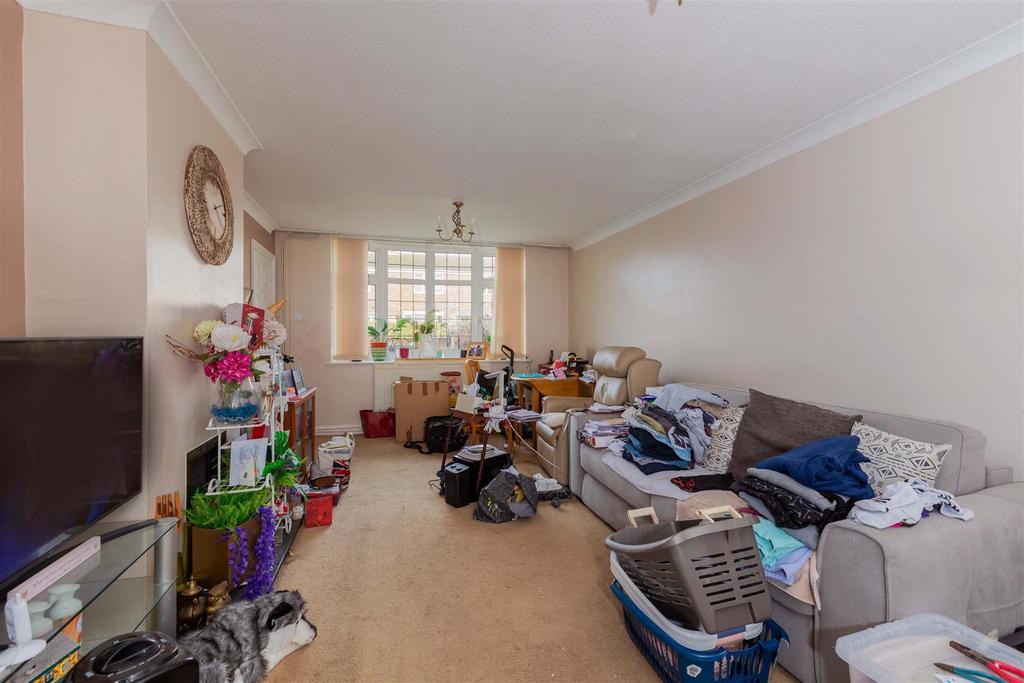 29 High St Langley-14.jpg