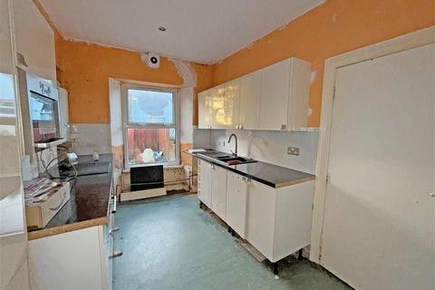 4 bedroom end of terrace house for sale, Warren Street, PLYMOUTH