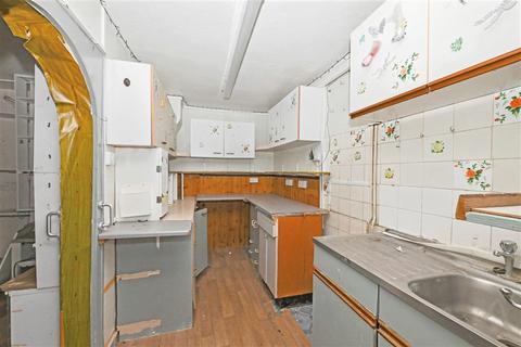 3 bedroom semi-detached house for sale, Gosbecks Road, COLCHESTER