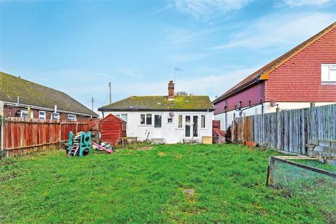 2 bedroom detached bungalow for sale, Seaview Road, Greatstone, NEW ROMNEY