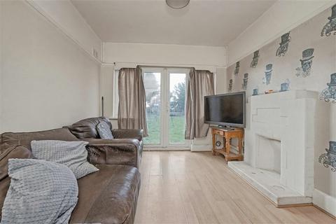 2 bedroom detached bungalow for sale, Seaview Road, Greatstone, NEW ROMNEY