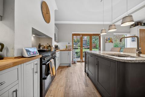 4 bedroom semi-detached house for sale, Beech Avenue, Horsforth, Leeds, West Yorkshire, LS18