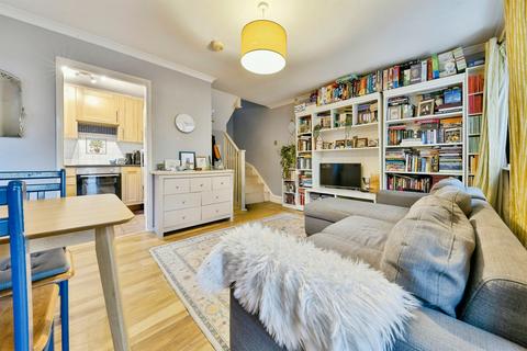 2 bedroom end of terrace house for sale, Park Farm Close, Henlow