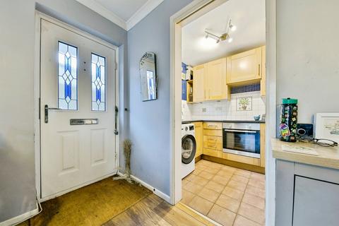 2 bedroom end of terrace house for sale, Park Farm Close, Henlow