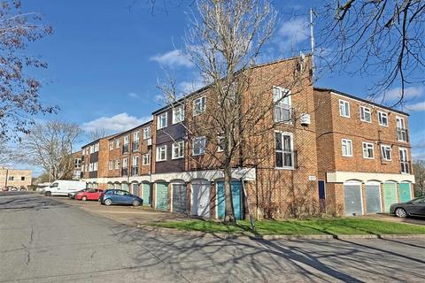 undefined, Ladybank, BRACKNELL