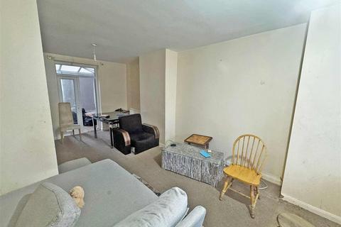 3 bedroom terraced house for sale, Parsloes Avenue, DAGENHAM