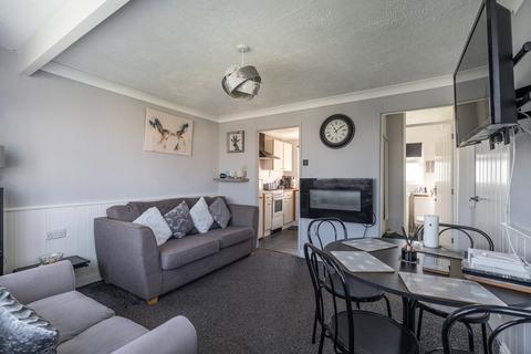 2 bedroom chalet for sale, California Road, Great Yarmouth
