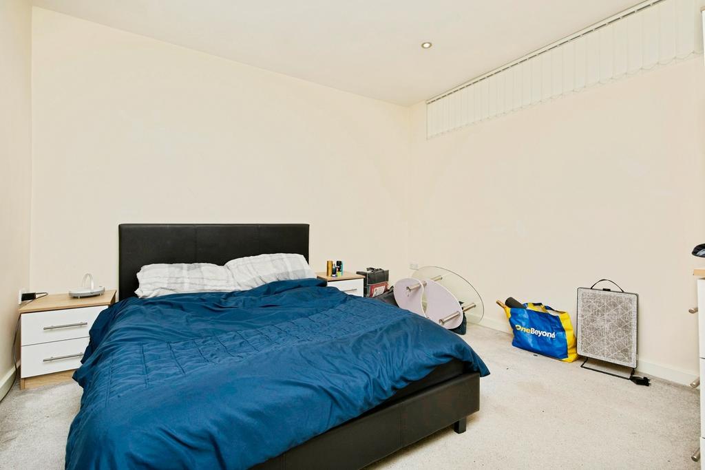 Bedroom.Jpg