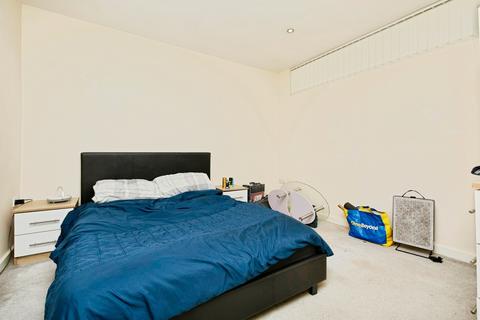 1 bedroom flat for sale, South Street, Ilkeston, Derbyshire, DE7