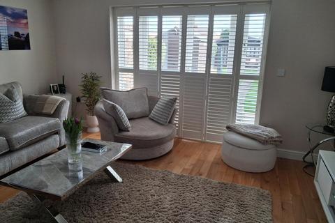 2 bedroom semi-detached bungalow for sale, Chalmers Road, Ashford, TW15