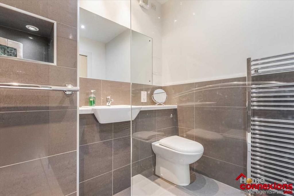 Shower Room (2)