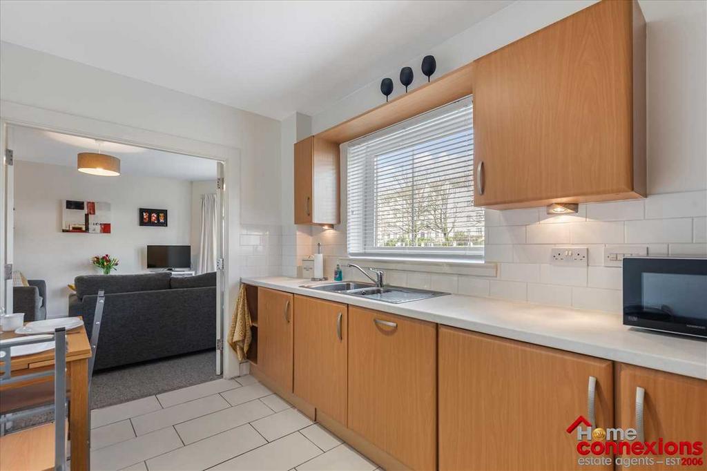 Kitchen Dining (2)
