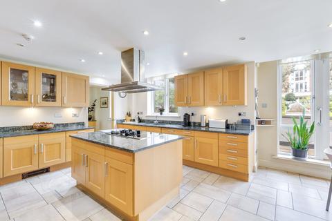 4 bedroom apartment for sale, Kidderpore Avenue, Hampstead, NW3