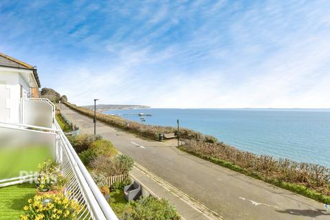 2 bedroom apartment to rent, Cliff Road Sandown PO36