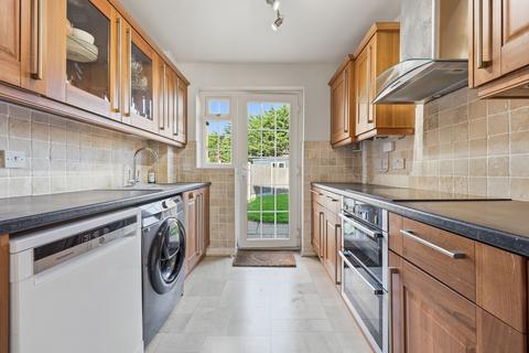 3 bedroom semi-detached house for sale, Sussex Way, Billericay, CM12