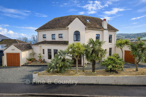 5 bedroom detached house for sale, St. Boniface Cliff Road, Shanklin, Isle of Wight
