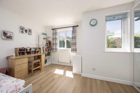undefined, Mast House Terrace, London E14