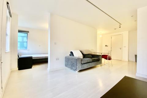Studio to rent, Manor Mills, Ingram Street, Leeds, West Yorkshire, LS11