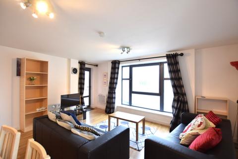 2 bedroom flat to rent, Mill Road, Gateshead, NE8