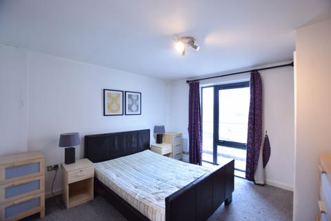 2 bedroom flat to rent, Mill Road, Gateshead, NE8