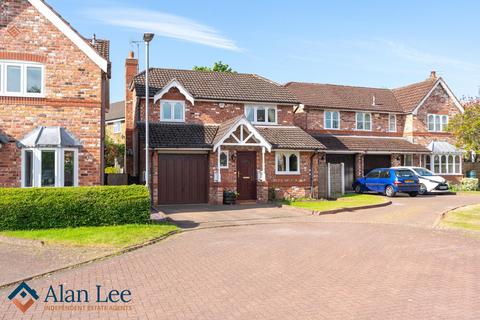 Hamble Way, Macclesfield, SK10 3RN