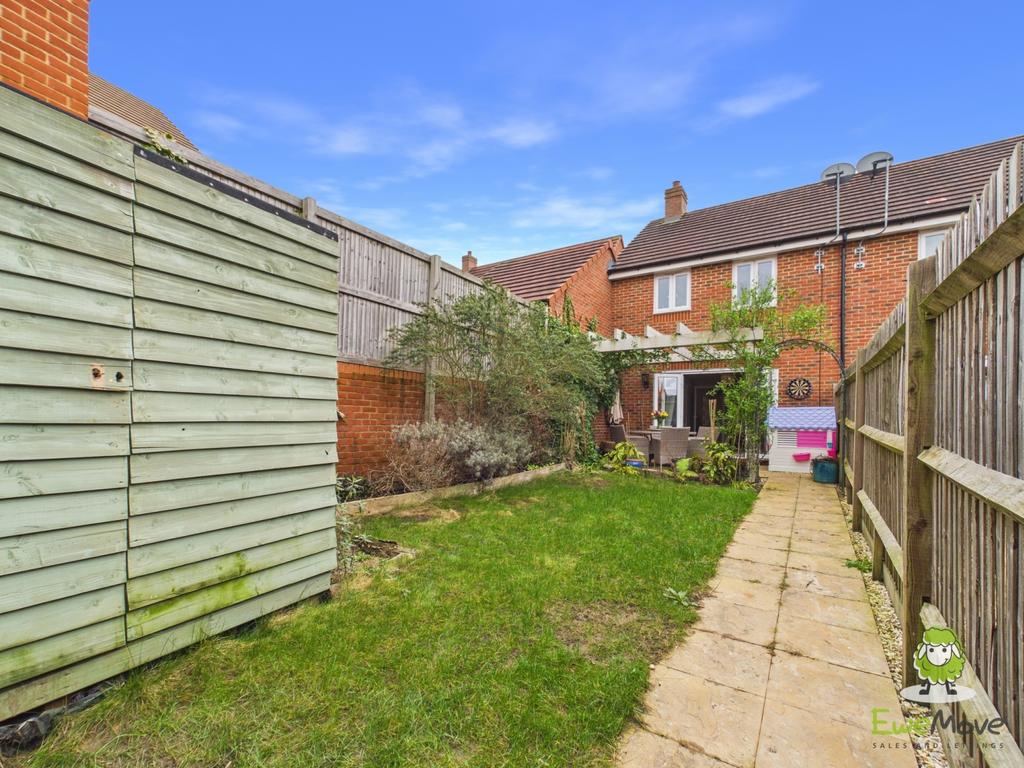 Ewe Move Estate Agents Basingstoke - Bye Crescent -