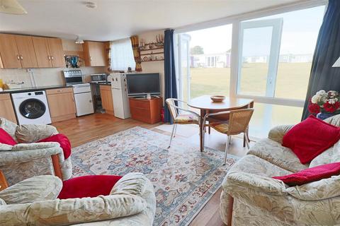 3 bedroom chalet for sale, Green Lane, Kessingland, Lowestoft