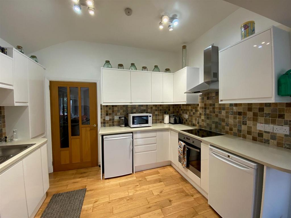 Kitchen.jpg