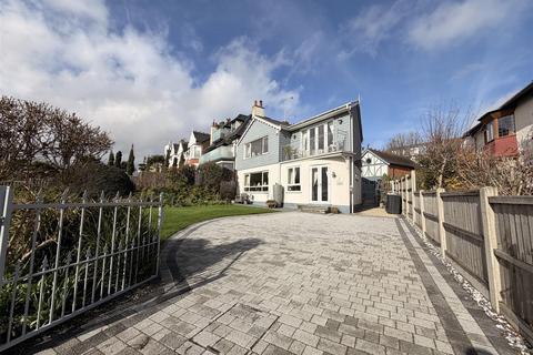 3 bedroom detached house for sale, Cliff Parade, Leigh-On-Sea