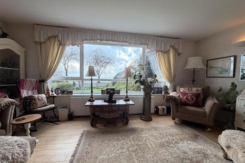 3 bedroom detached house for sale, Cliff Parade, Leigh-On-Sea