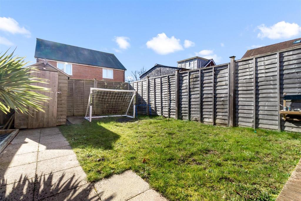17 Oaksheath Gardens-012.jpg