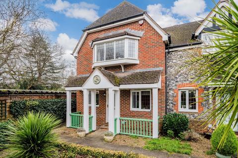 Old Schools Lane, Ewell Village