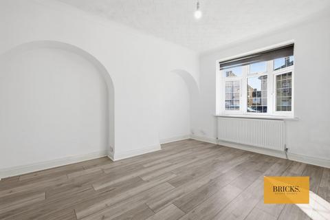undefined, Stevens Road, Dagenham RM8