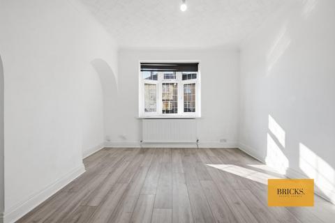 undefined, Stevens Road, Dagenham RM8